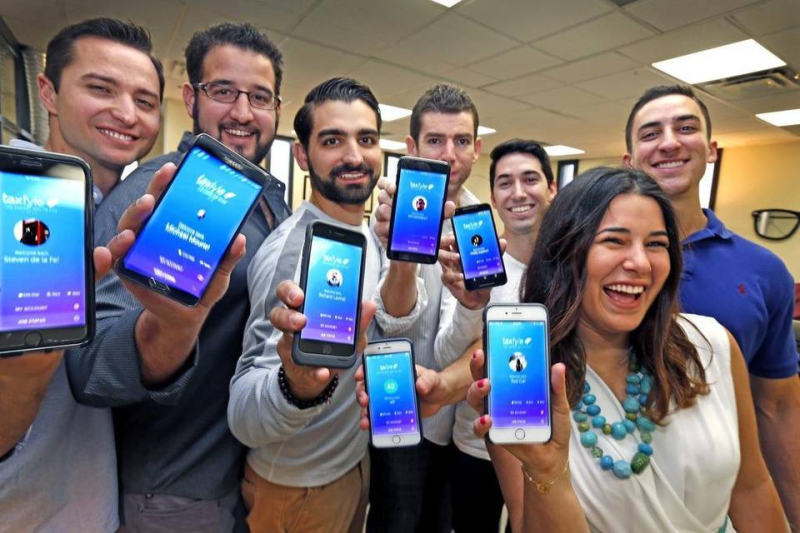 TAXFYLE0400 PHONES CTJ TAXFYLE0400 PHONES CTJ